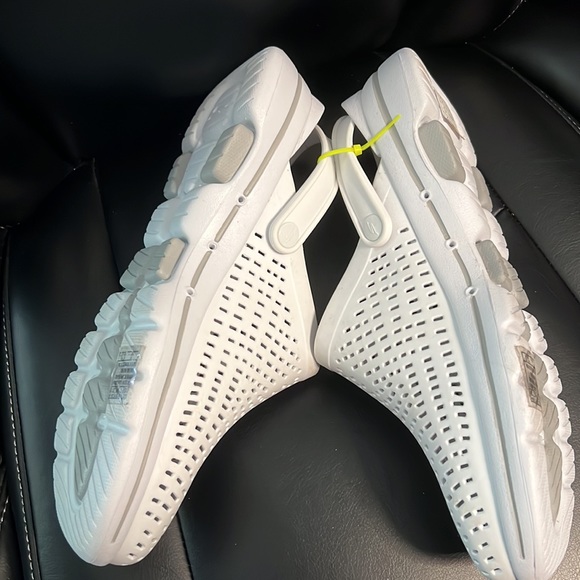 Skechers Foamies UltraGO Clogs White Women’s Size 10 - Picture 7 of 8